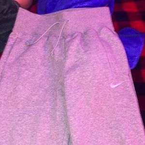 nikes new sweat pants flares worn once